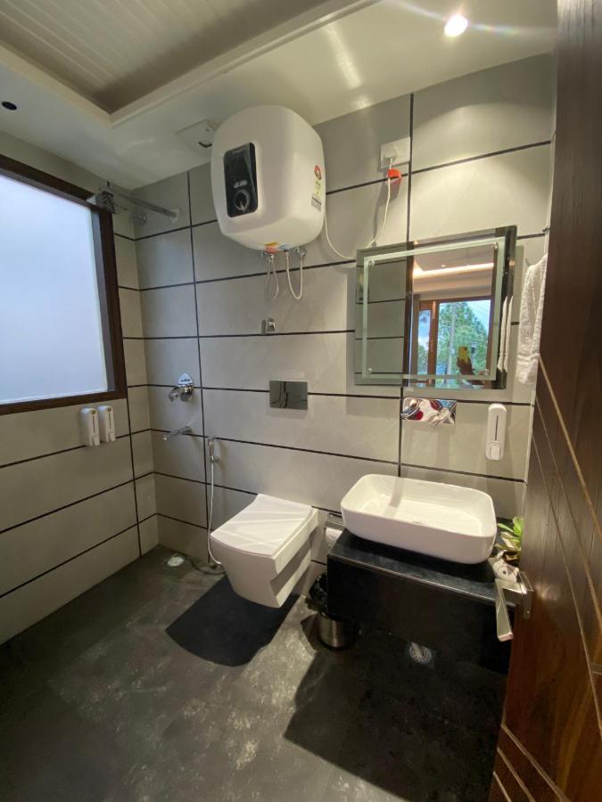 The Westberry 50Mtrs Offroading And 50 Mtrs Nature Path Bed & Breakfast Shimla Eksteriør bilde